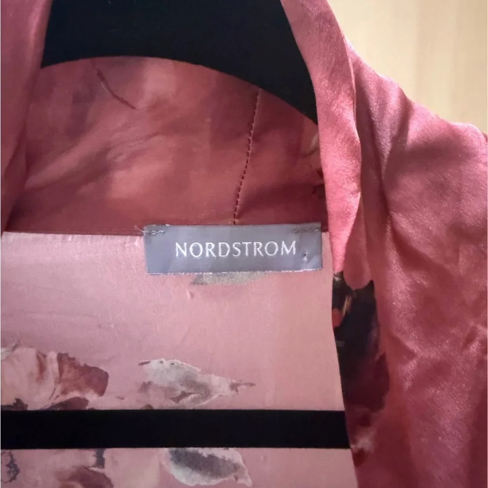 Silk Robe - Picture 3 of 3